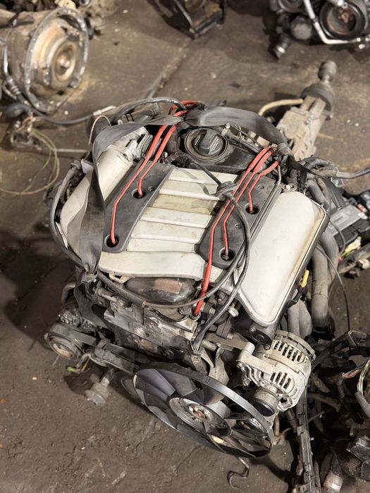 AGZ 2.3 Контрактный двигатель VR5 Volkswagen Passat B5 Golf 4 Boro