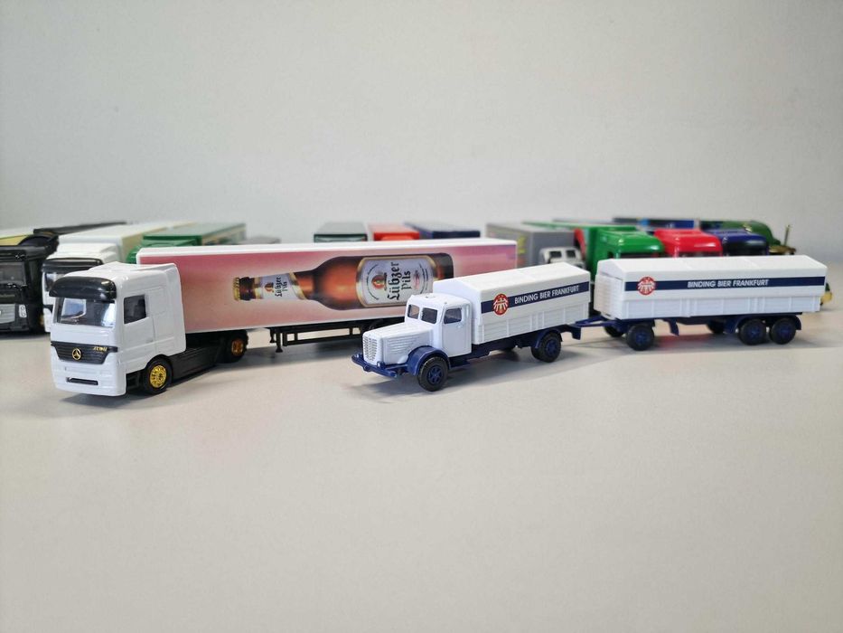 Set 12 camioane de jucarie, lungime 15–22 cm