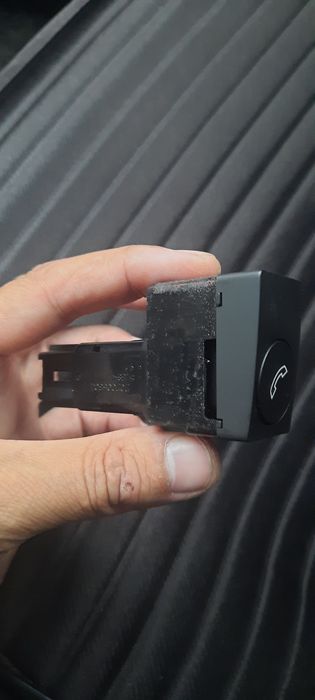 Продам кнопку от шевроле спарк.для hands free привезён из кореи