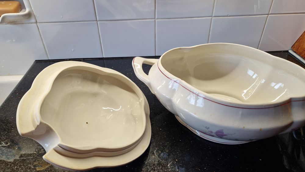 Супник от 70-те години