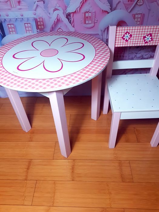 Mobilier Divin  pentru Printese, Child  Deco