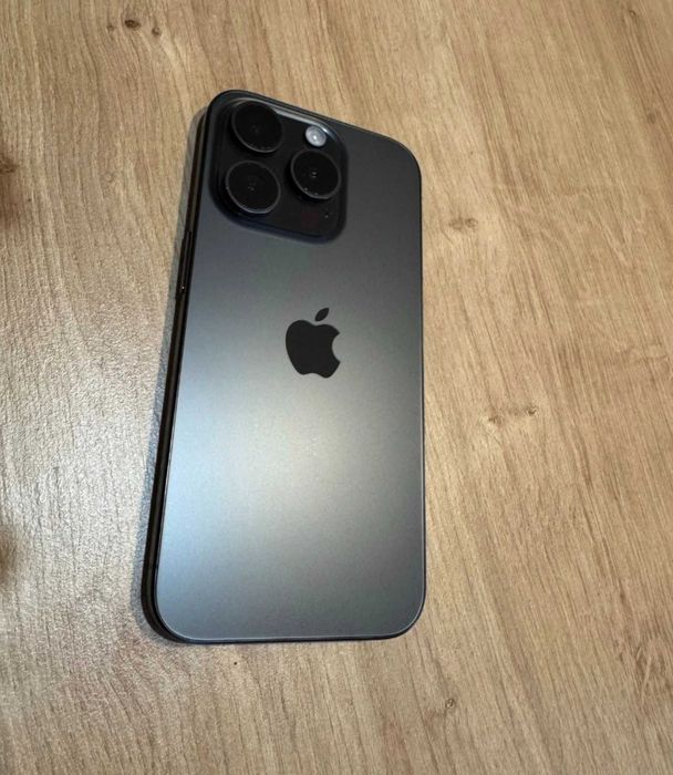 Перфектен! - iPhone 15 Pro 256gb-бартер