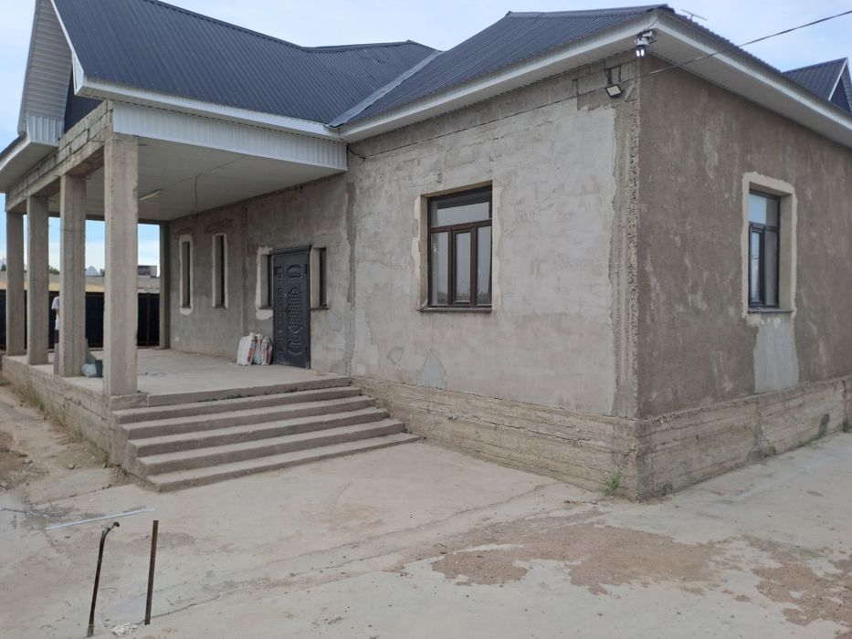 Срочно продам два дома по одной цене В мкр Бозарык от главной ул 100 м