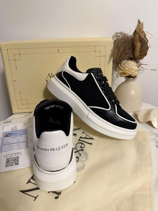 Adidasi Alexander M C  Q U E E N Catifea