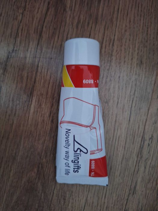 Bariera de apa autoadeziv din silicon pentru baie si bucatarie