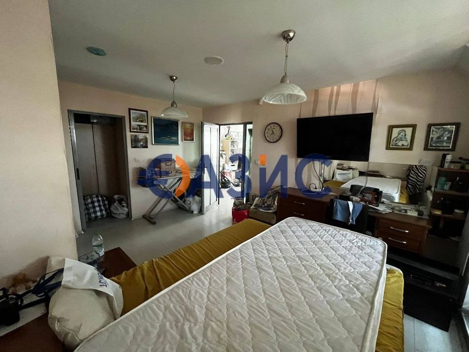 Продава се Тристаен апартамент в Несебър - 160 кв.м за 398 €/кв.м - Снимка #7