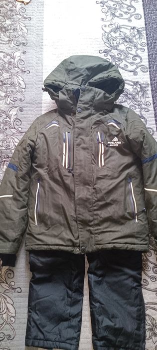 Лыжный костюм на мальчика