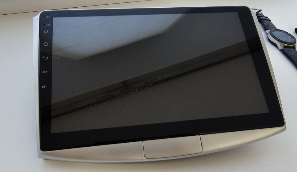 Продам автомагнитолу Android