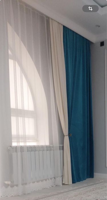 Красивый штор на холл