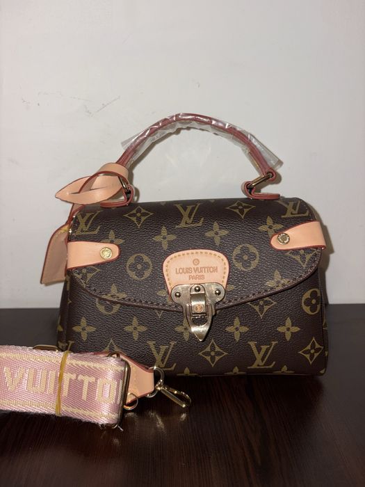 Малка чанта Louis Vuitton