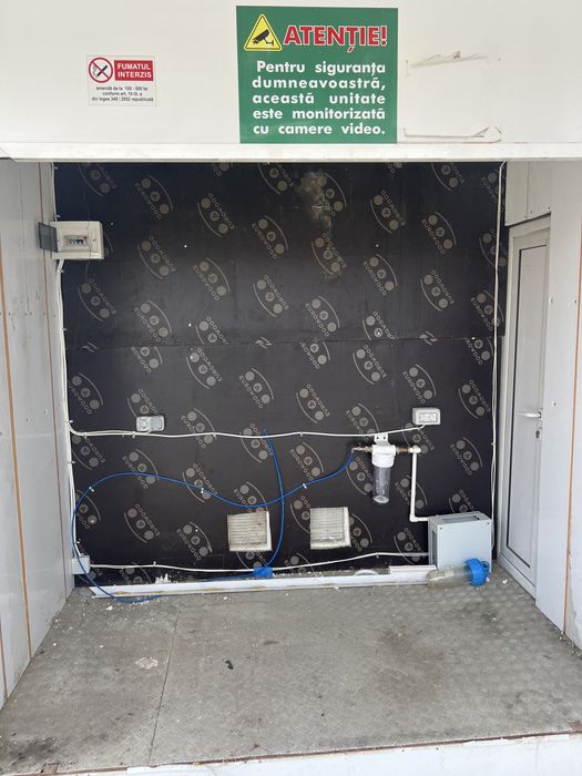 Container aparat cafea si sucuri vending