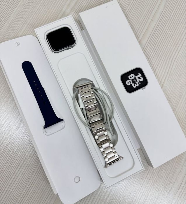 Apple Watch SE 44 mm