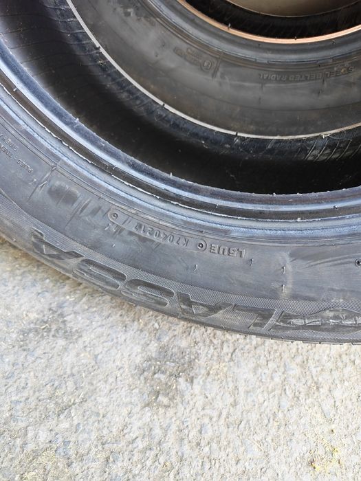 Vând cauciucuri 215/65/16 C