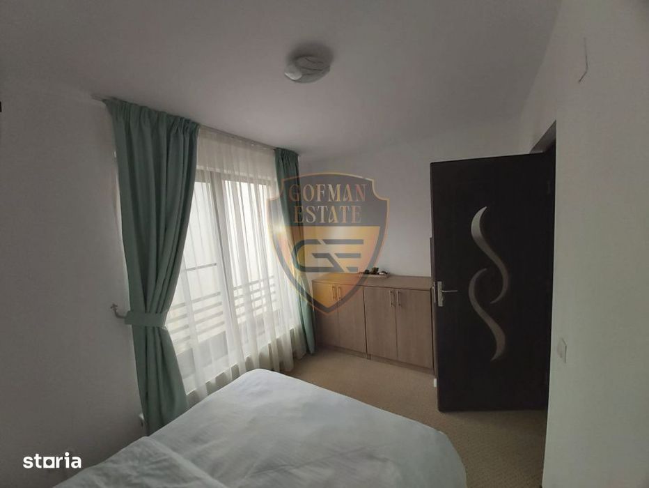 Duplex: P+1+Mansarda: 100mp utili + 100mp curte/parcare , Mamaia Nord,