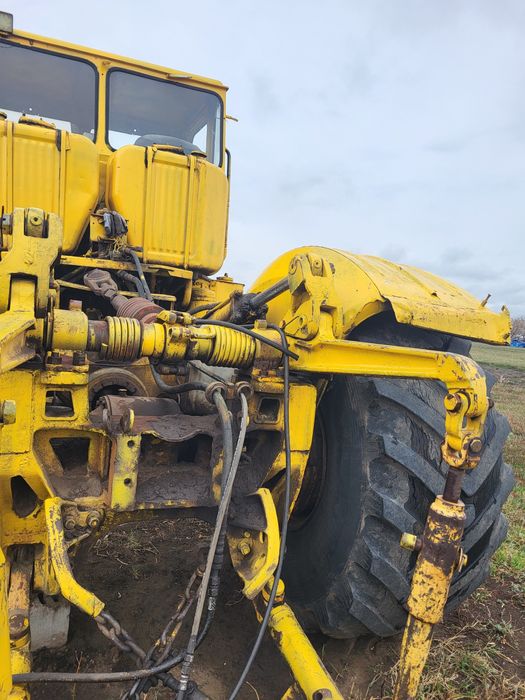 Продам трактор К700