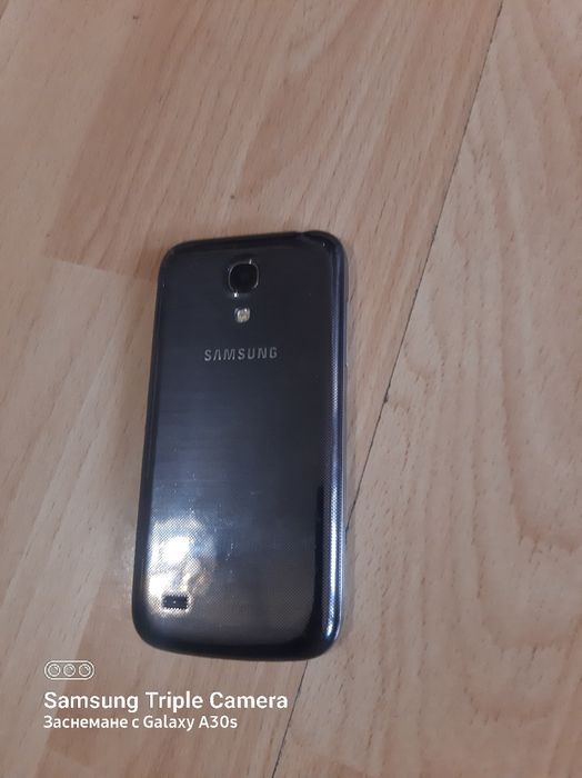 Продавам  Samsung S4 mini