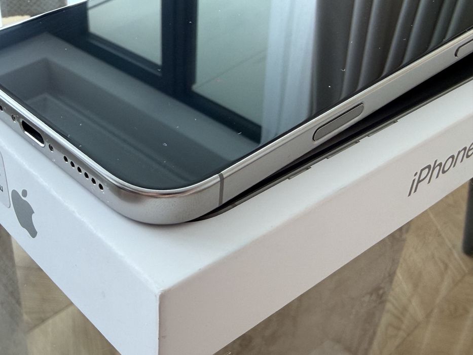 iPhone 16 Pro Max 512gb - като нов, с гаранция