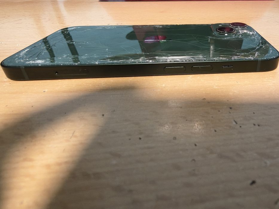 IPhone 13 Green 128 GB за части