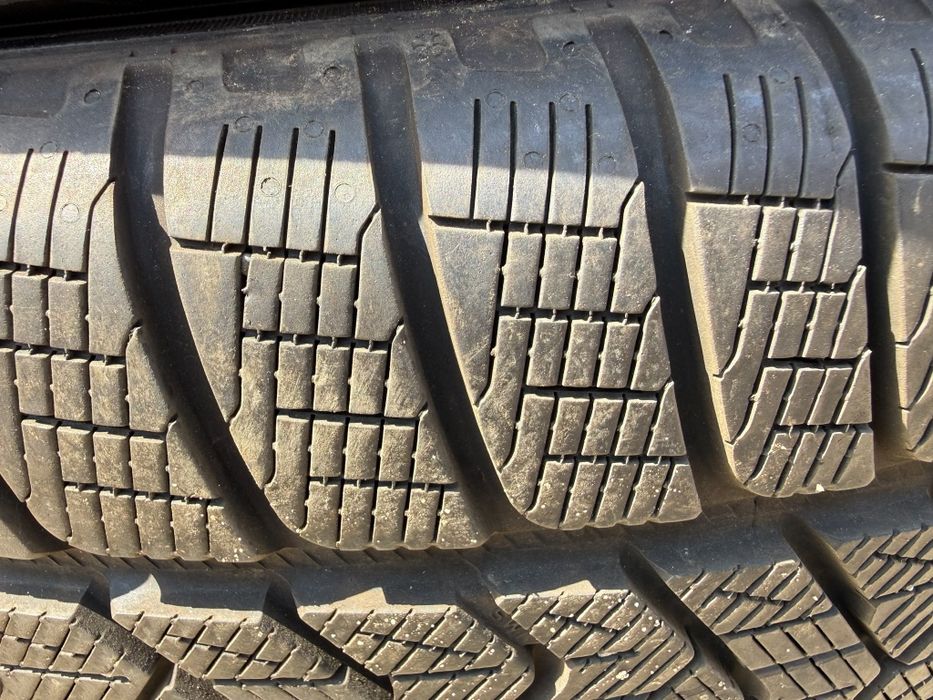 Anvelope 255 60 20 pirelli 2024 ca noi