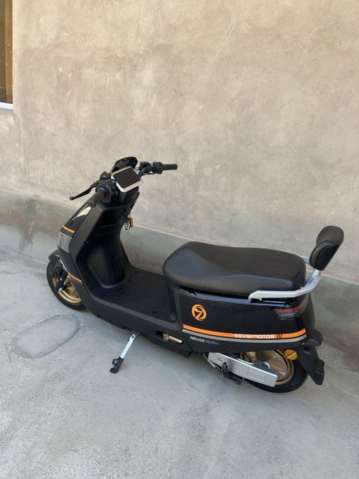 Seven Motors elektroskuter sotiladi