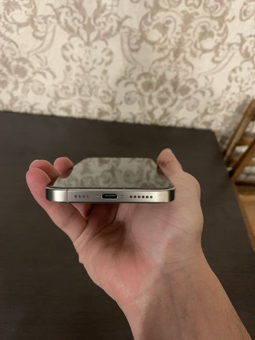 Iphone 16 pro max 256gb в идеальном состоянии