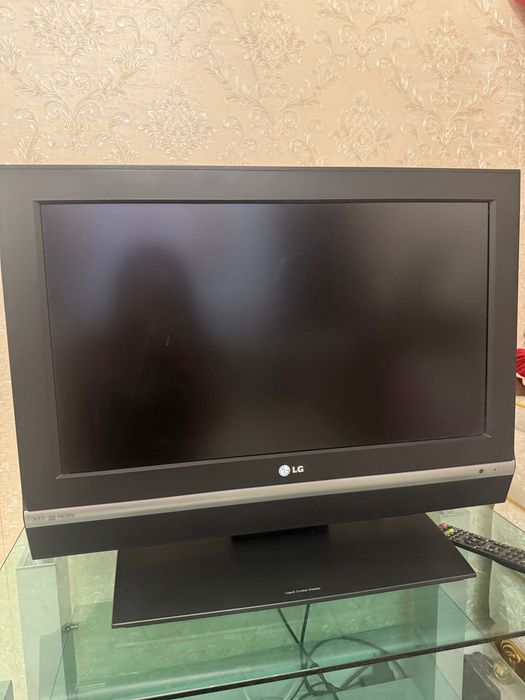 Телевизор LG в подарок подставка