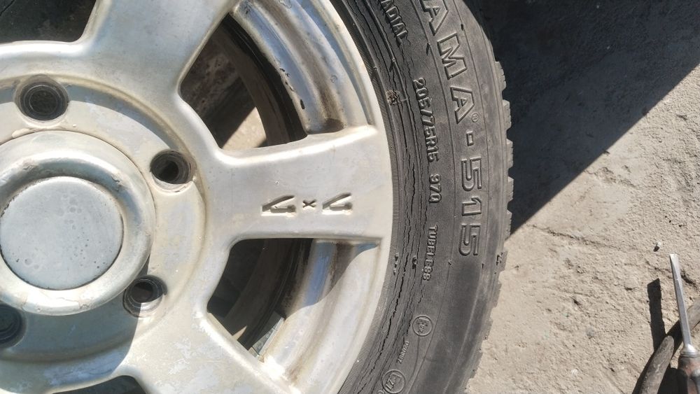 Продам литые диски для Нивы на 15