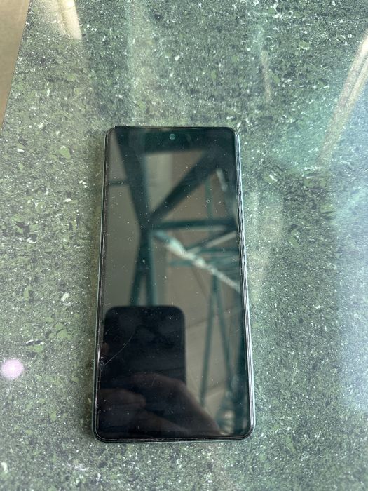 Продаю Vivo v27e