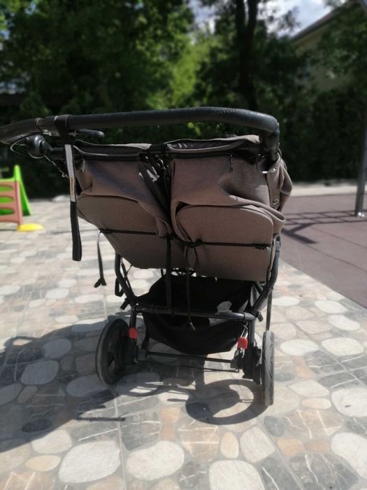 MOUNTAIN BUGGY   Комбинирана количка за близнаци DUET V3