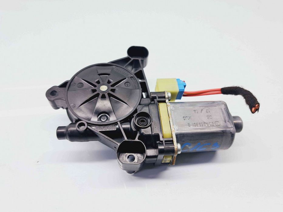 Motoras geam stanga fata Skoda Octavia 3 (5E3) [Fabr 2012-2020] 5Q0959