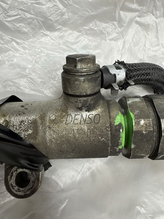 Горивна рейка TOYOTA VERSIS 2.0 126