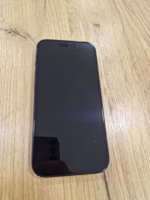 Продам Айфон 15 128гб