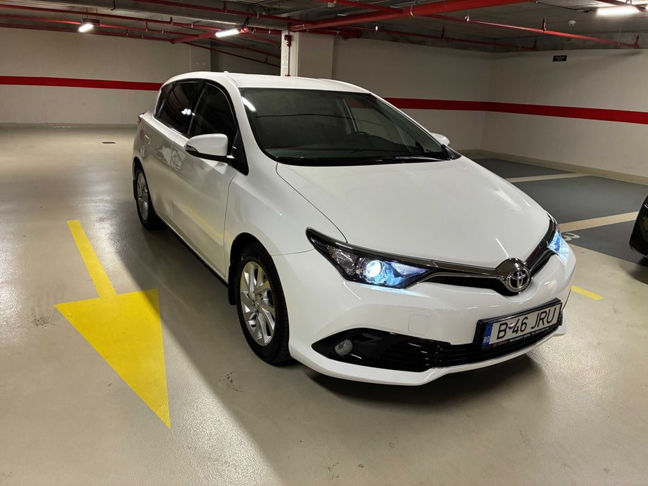 TOYOTA Auris 2015 — imagine 2