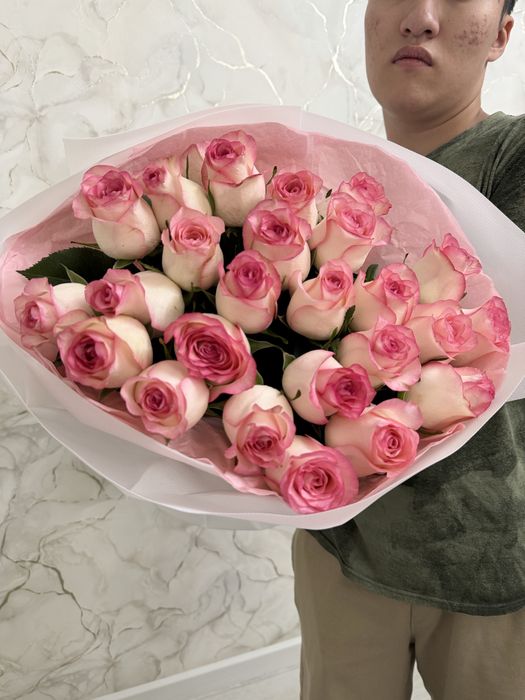 Продам букет из 25 роз 10 000