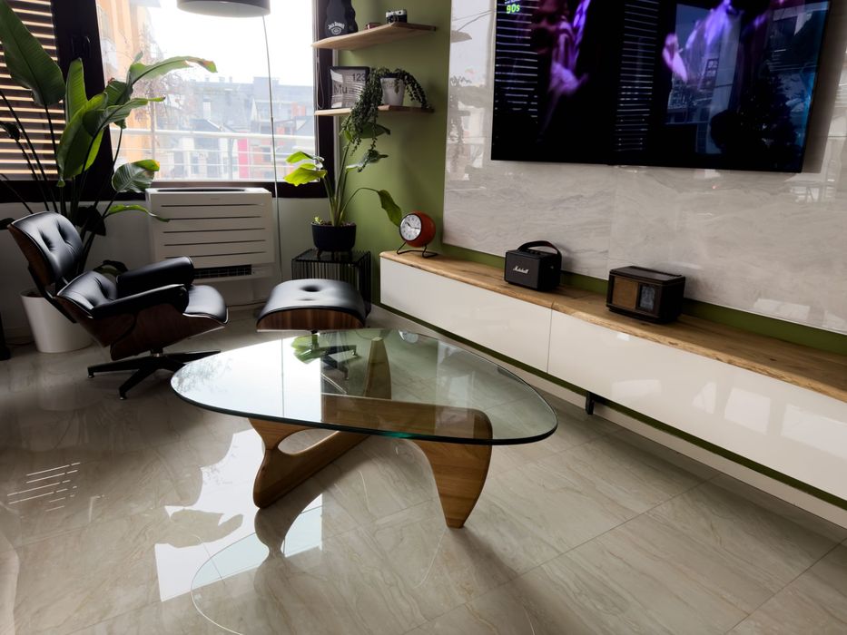 Чисто нова Noguchi Table от Herman Miller