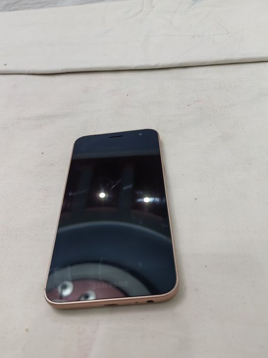 Самсунг j2 телефон