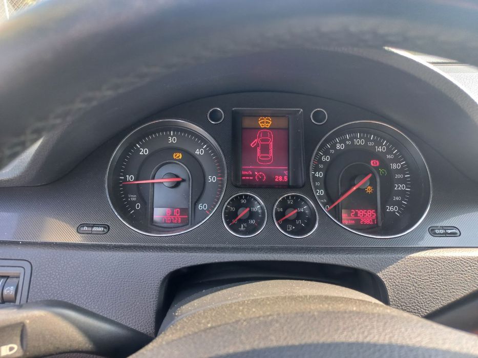 Пасат 6 2008 година на части 2.0 дизел 4×4 КОД НА МОТОРА BMP ксенон фа