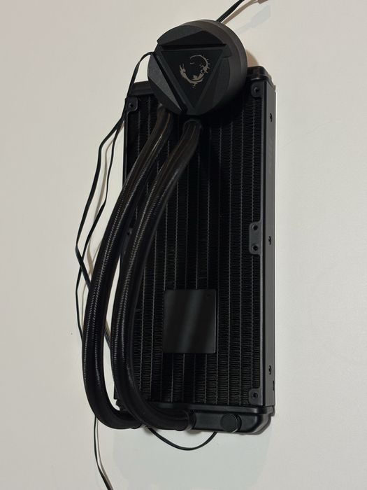 Cooler MSI mag coreliquid 240r v2