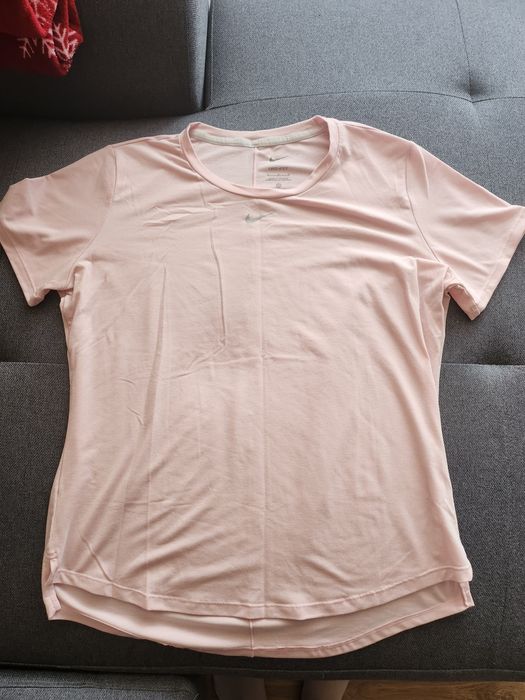 Дамска тениска Nike