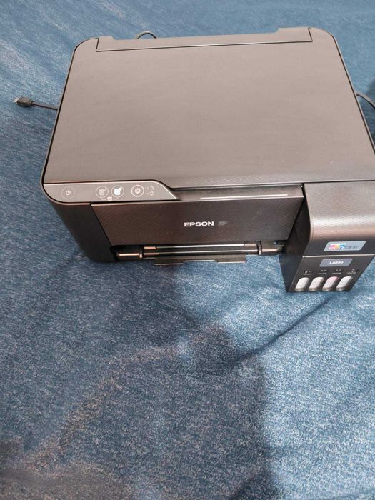 Принтер EPSON с допълнителни бои