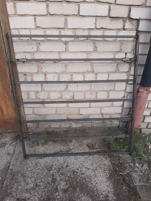 Продам хороший металлический багажник