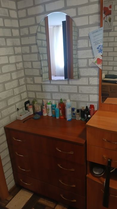 Комод для спальни прихожки.