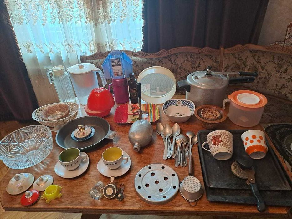 Металлические  противни и другое