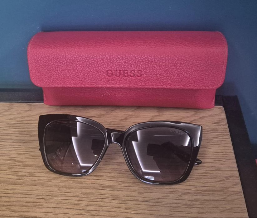 Дамски очила Guess