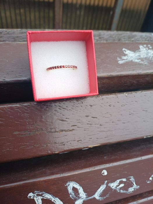 Inel de aur galben de 14 k model tenis