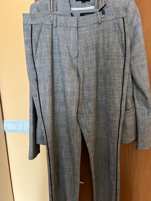 Костюм Comma сако и панталон