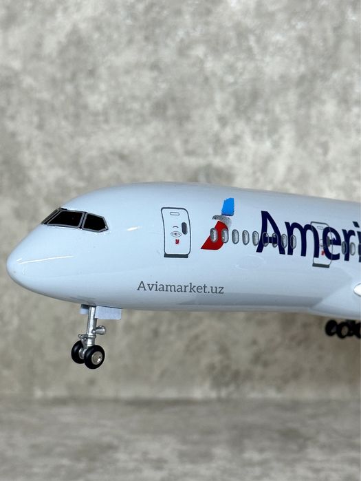 Самолет модель (Boeing-787-8 Dream Liner American) с Led подсветкой