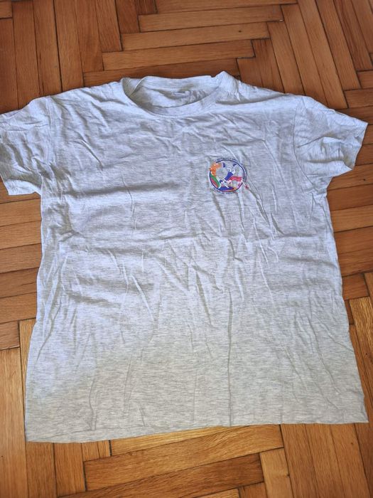 2 броя спортни тениски необличани