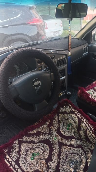 Neksiya 2 yaqinda matordan chiqdi kuzovda ozgina iwi bor otib beriladi