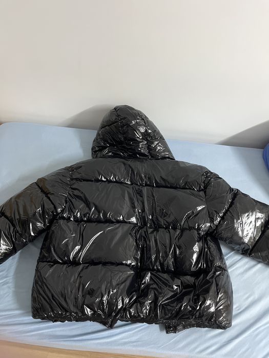 vand geaca de iarna shiny puffer din bershka, marimea L